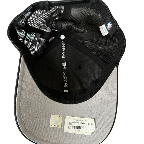 New Era Black and White 76 Cap - Picture 12 of 16